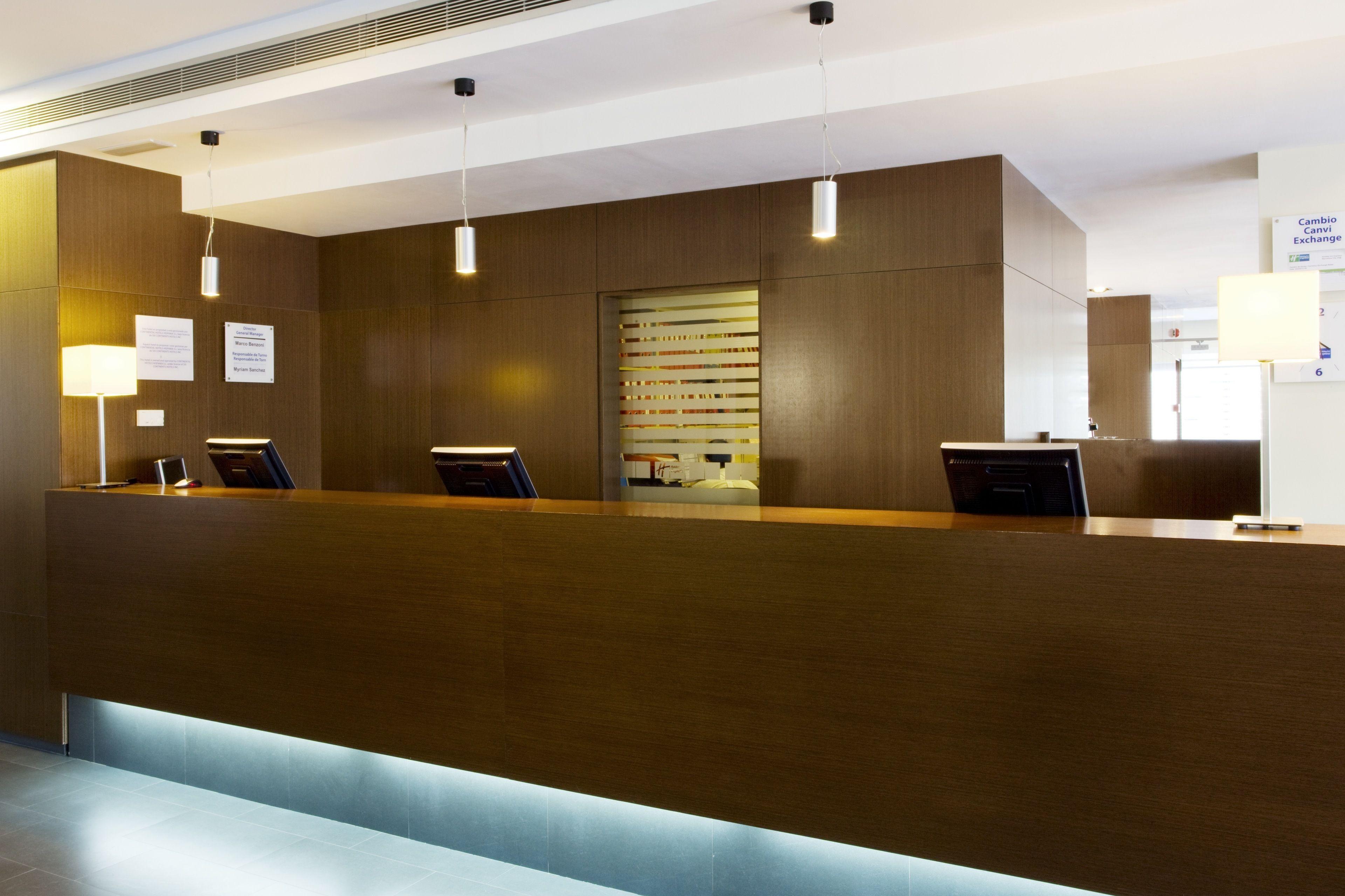 Holiday Inn Express Barcelona City 22@ By Ihg — Photos 2