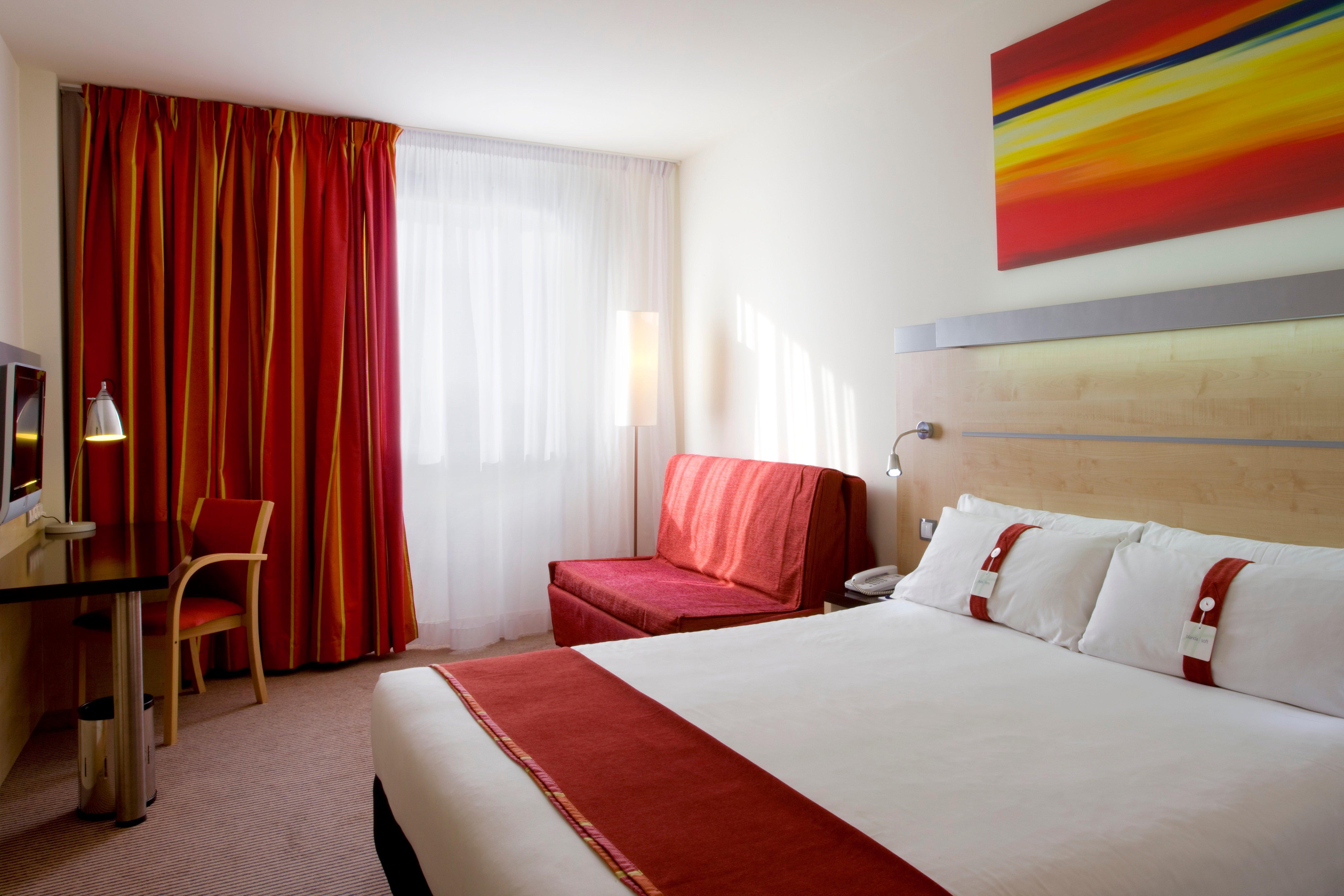 Holiday Inn Express Barcelona City 22@ By Ihg — Photos 3